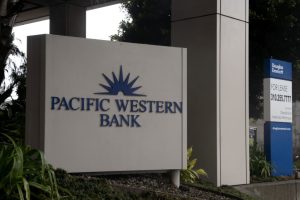 PacWest: Mercati Crollano per l'ennesima Crisi Bancaria USA