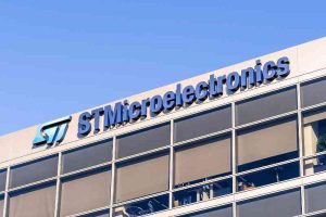 Azioni STMicroelectronics: è ora di comprare?