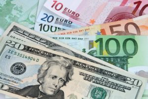 Cambio Euro/Dollaro Grafico Storico Interattivo fino a 10 anni fa'