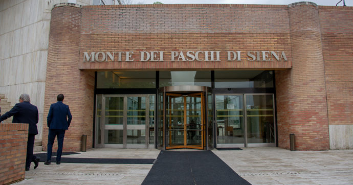 Mps, Fitch alza il rating a BBB-: torna l’investment grade
